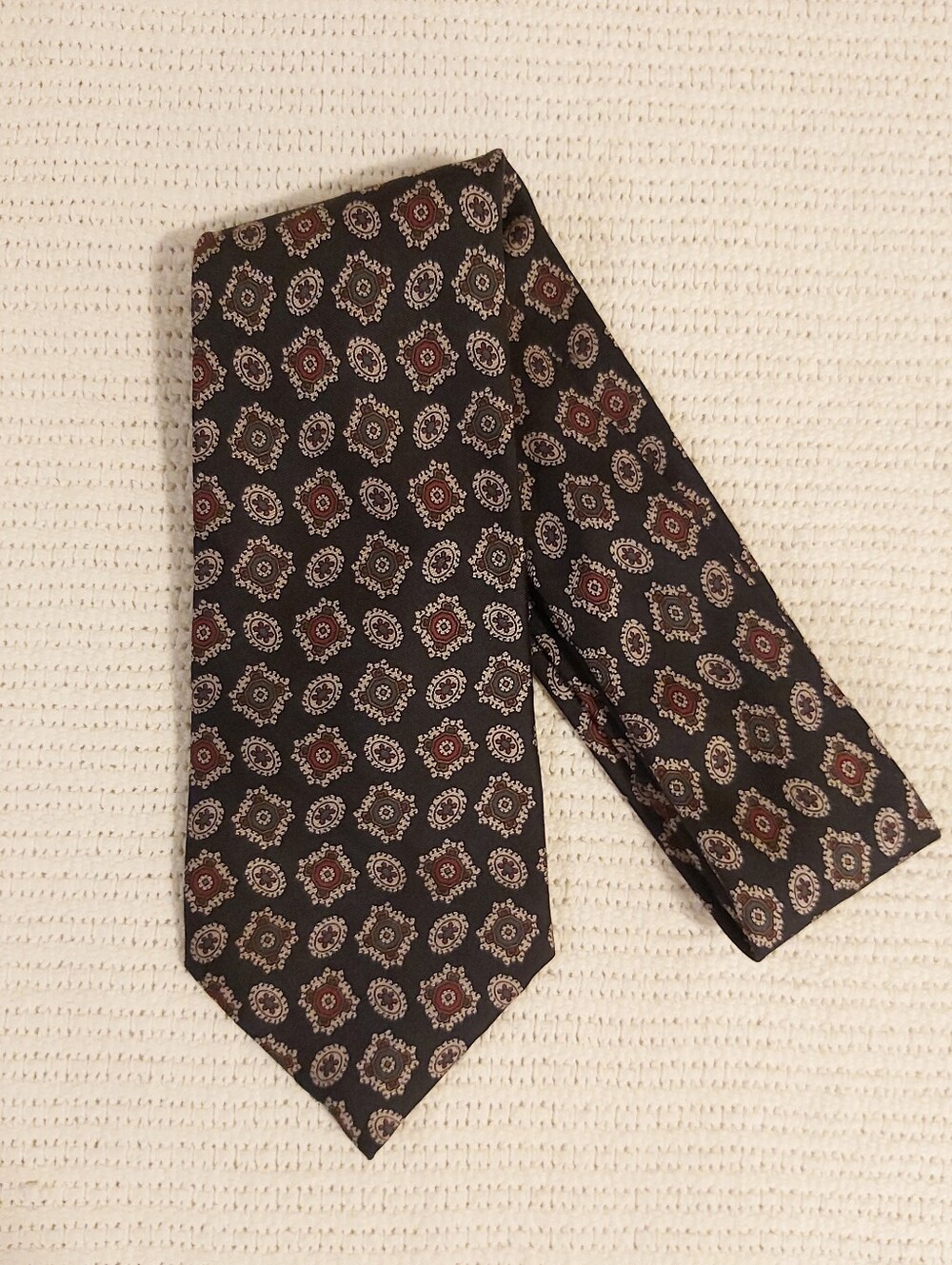 Black Paisley Pattern Men's Silk Tie